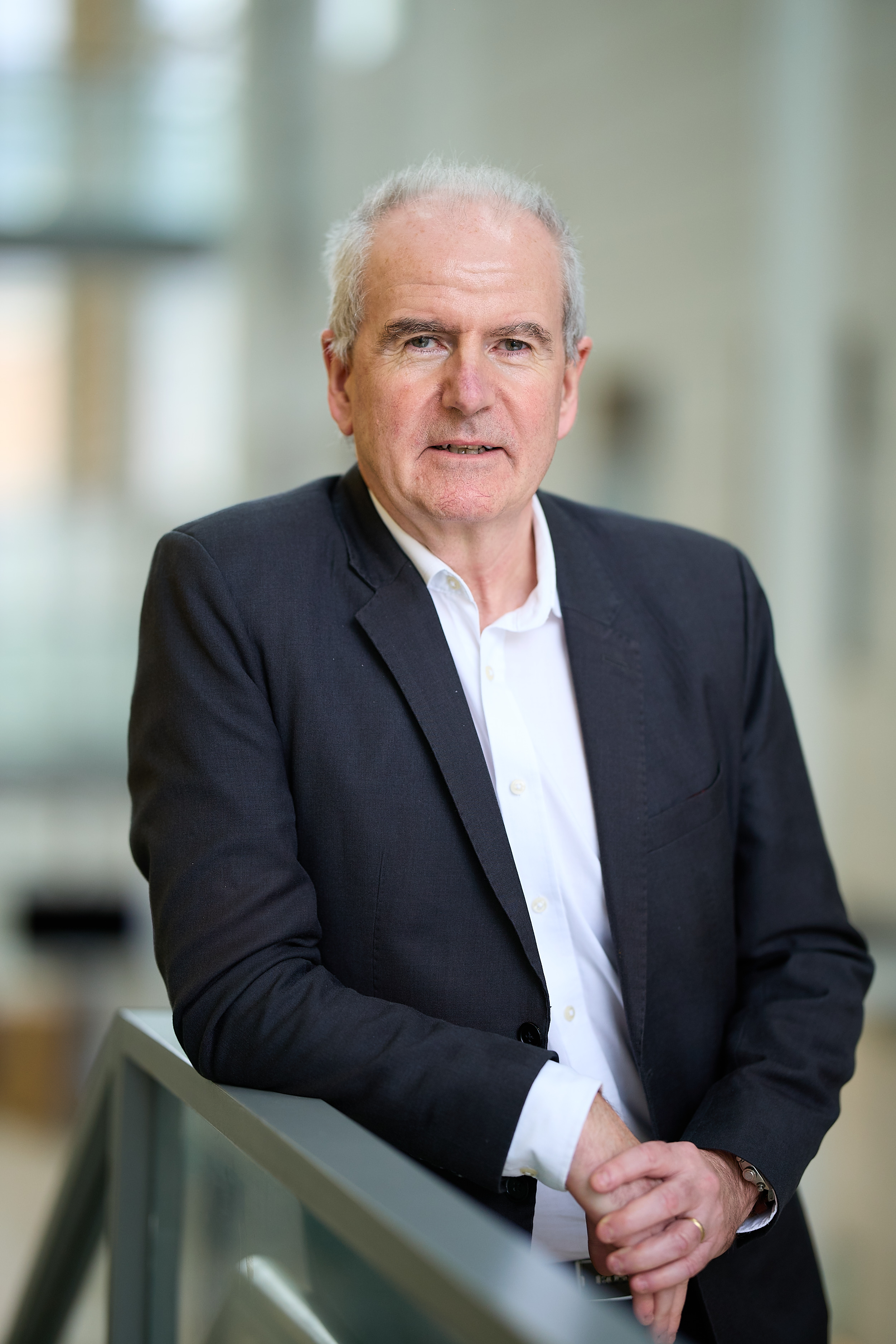 Dermot O'Hare (vertical)
